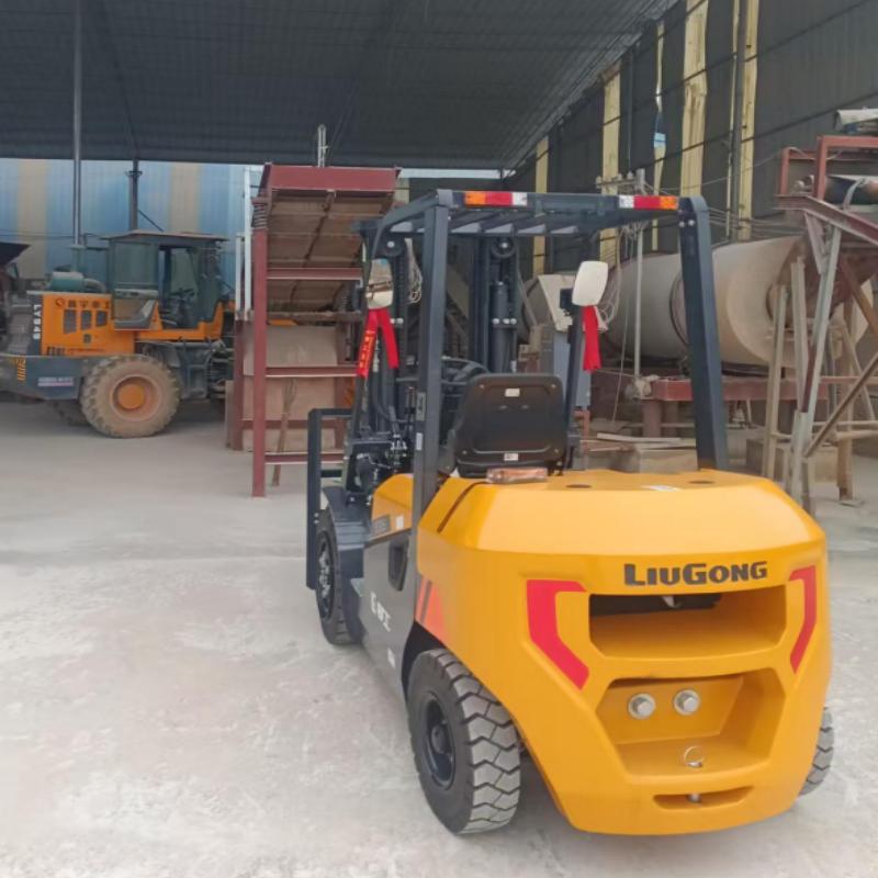 Customized Heavy Duty Forklift - огляд і ціна Heavy Equipment Useful Life